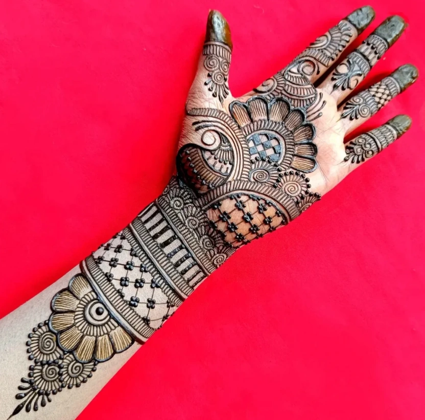 Dulhe Ki Dulhe Ki Royal Groom Mehndi Design Back Hand
