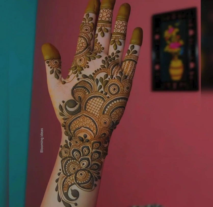 Dulhe Ki Dulhe Ki Royal Groom Mehndi Design Back Hand