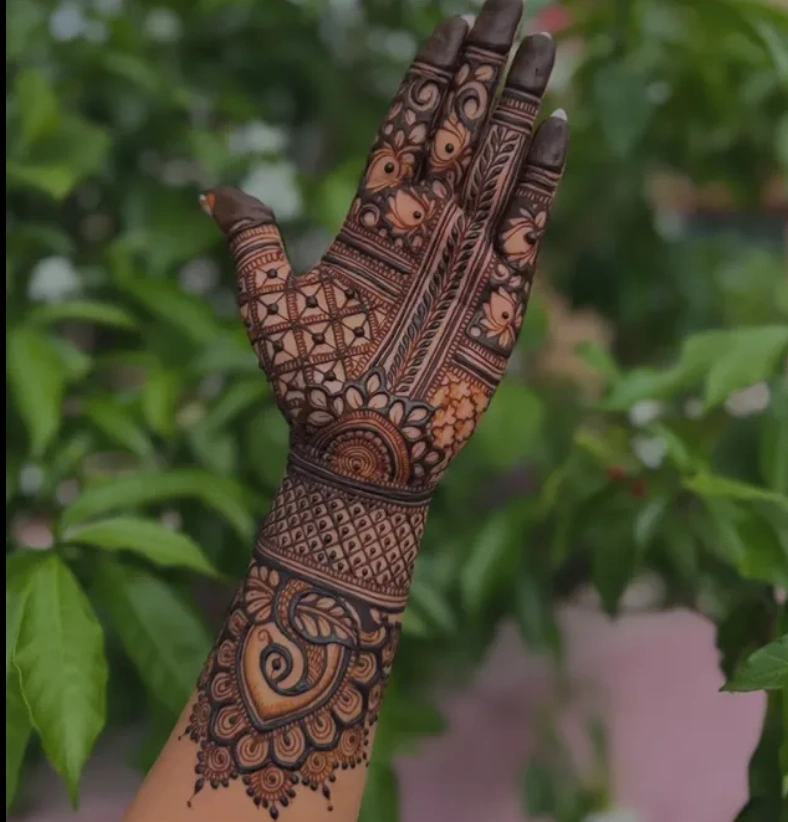 Simple Wedding Groom Mehndi Design Back Hand
